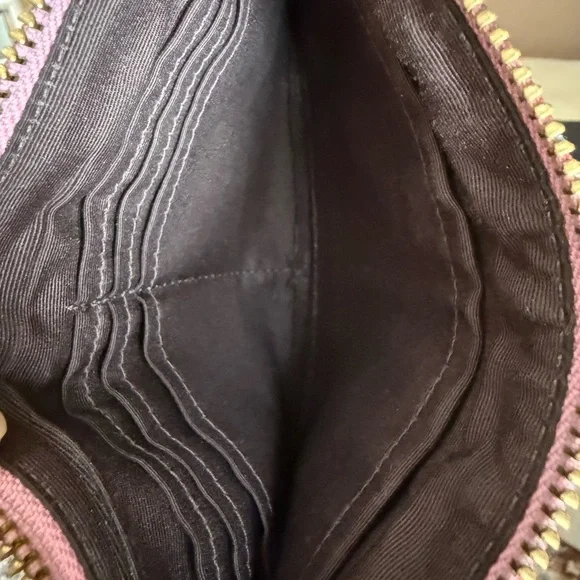 Coach Wristlet / Large Zip Wallet – Pebbled Leather - Picture 8 of 8